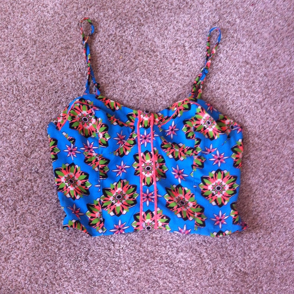 Flying tomato crop top